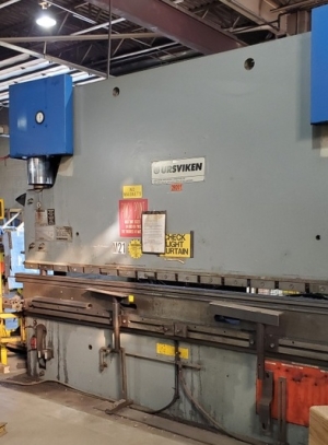 PULLMAX 12' X 350 TON HYDRAULIC PRESS BRAKE